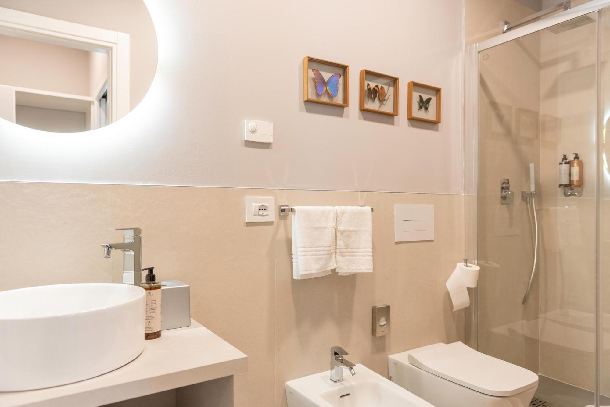 Regina Boutique Suites Triest Exterior foto